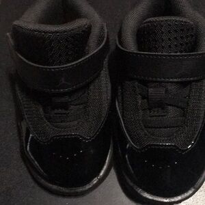 Kids Black Air Jordan’s (toddler)